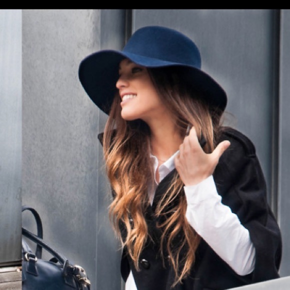 Zara floppy hat NWT - Picture 4 of 4